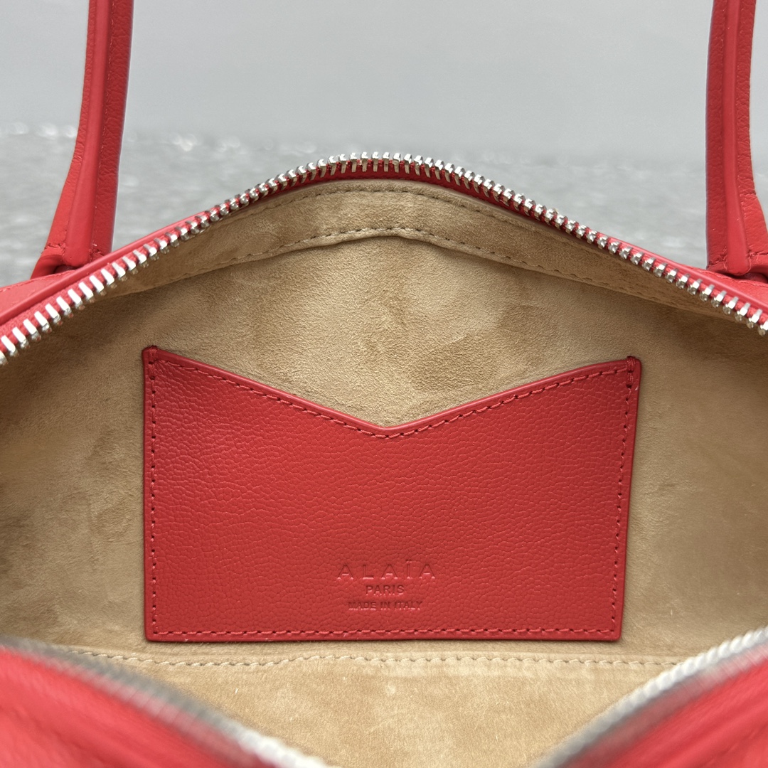 Alaia000913