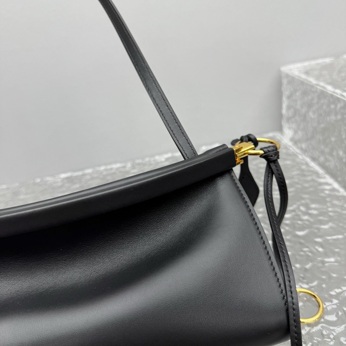 Alaia001915