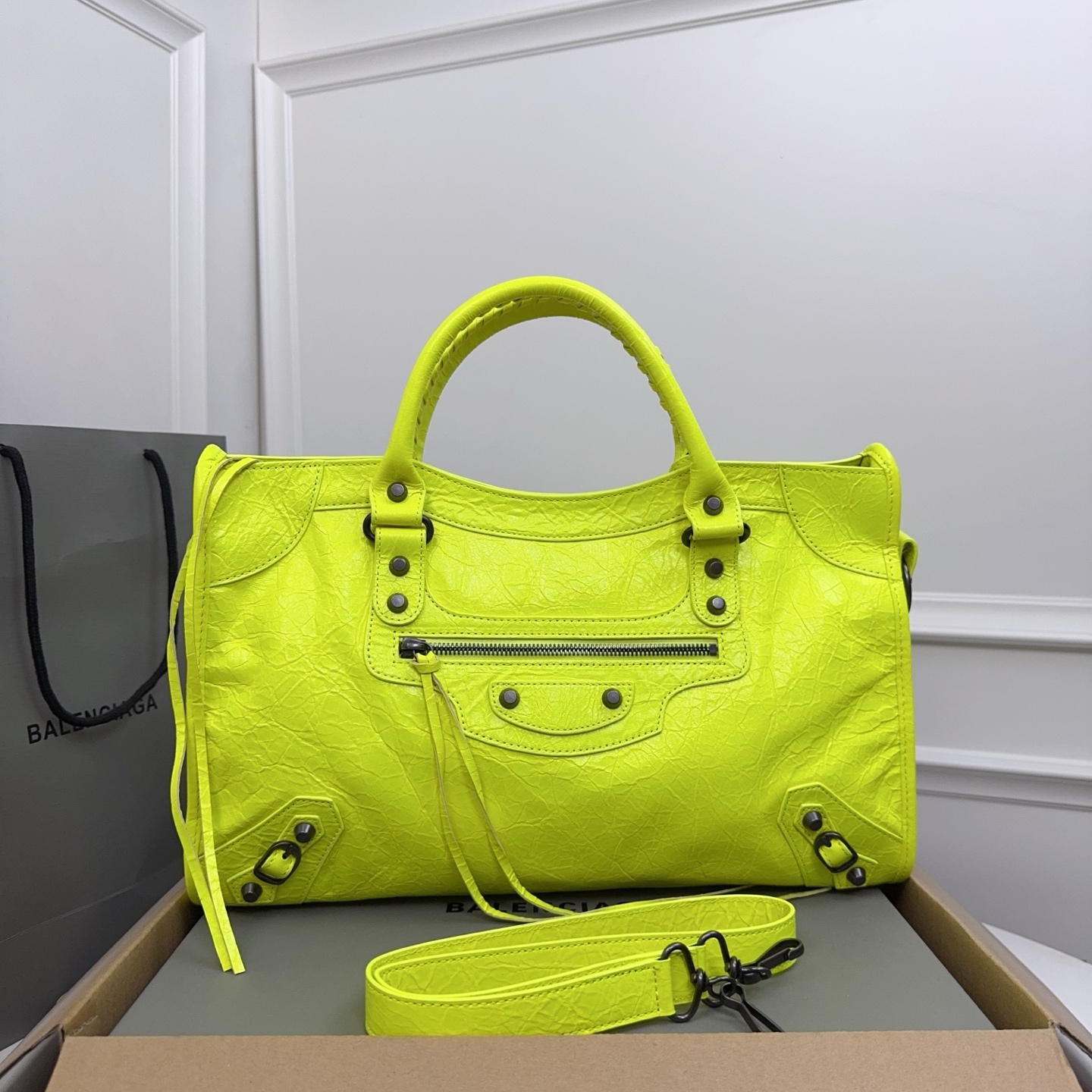 Balenciaga Small Le City Shoulder Bag ‘Granny Green’ – 811442 2ABEK 3518