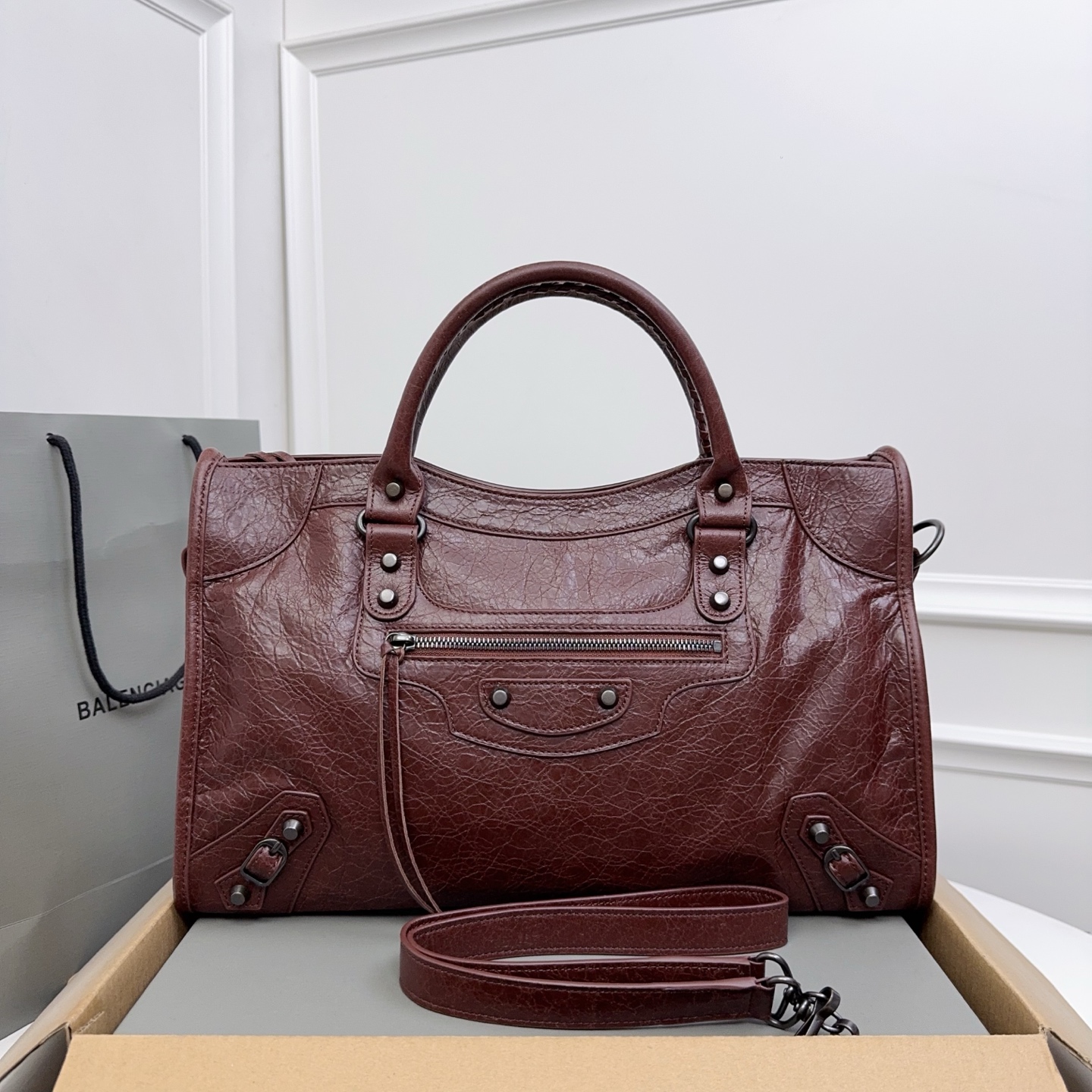 Balenciaga Women’s Le City Bag Medium in Dark Burgundy | Balenciaga US
