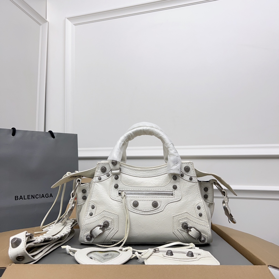BALENCIAGA WOMEN’S NEO CAGOLE MEDIUM TOTE BAG