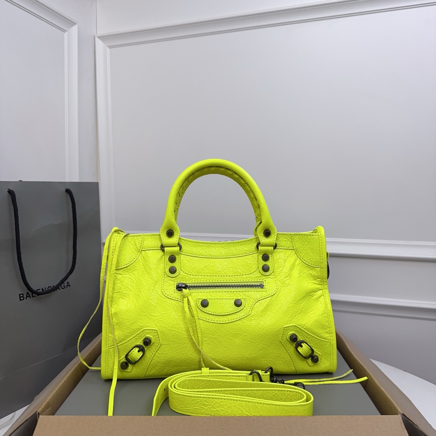Buy Balenciaga Small Le City Shoulder Bag ‘Granny Green’