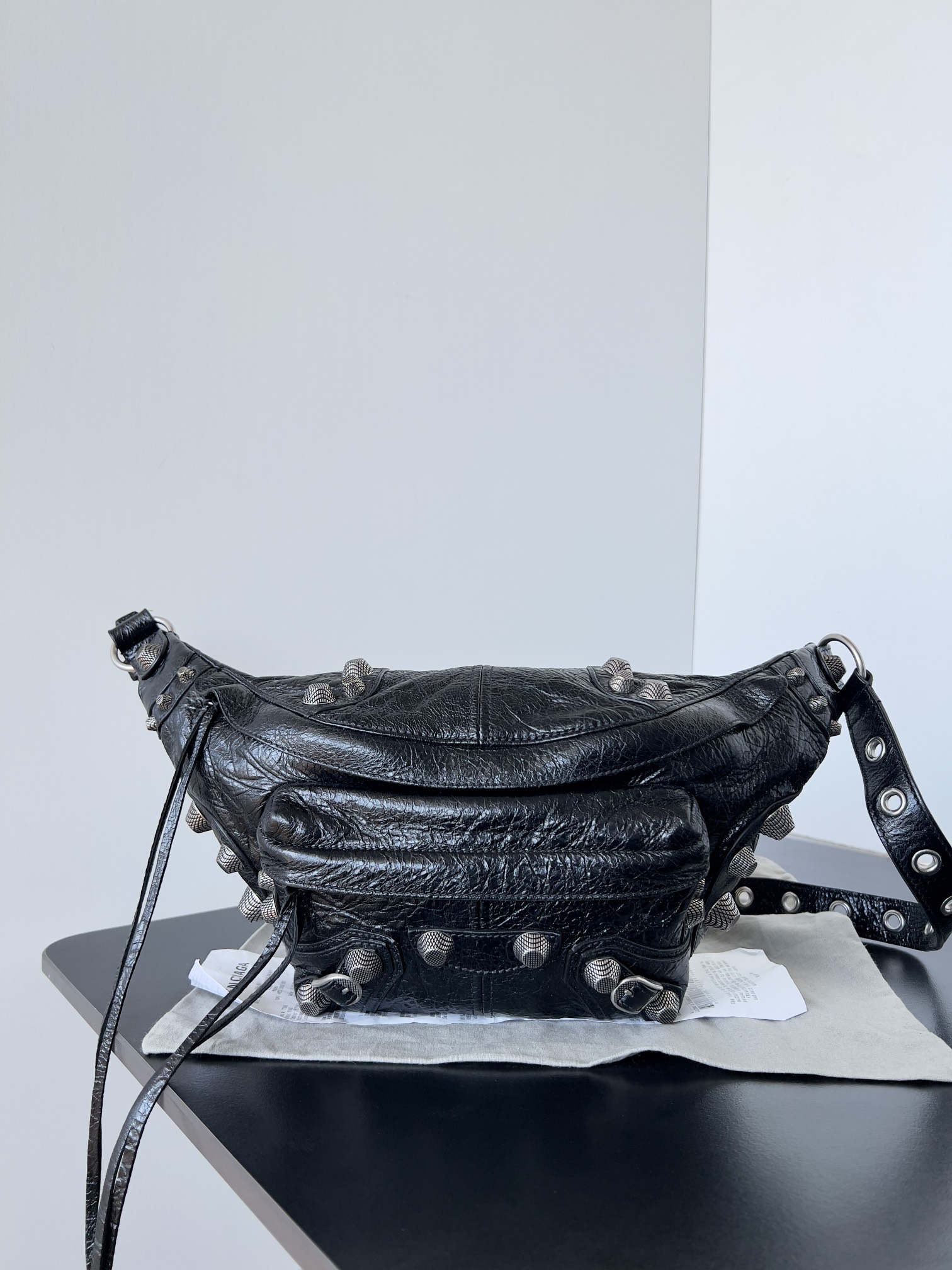 Balenciaga Le Cagole Men Medium Beltpack