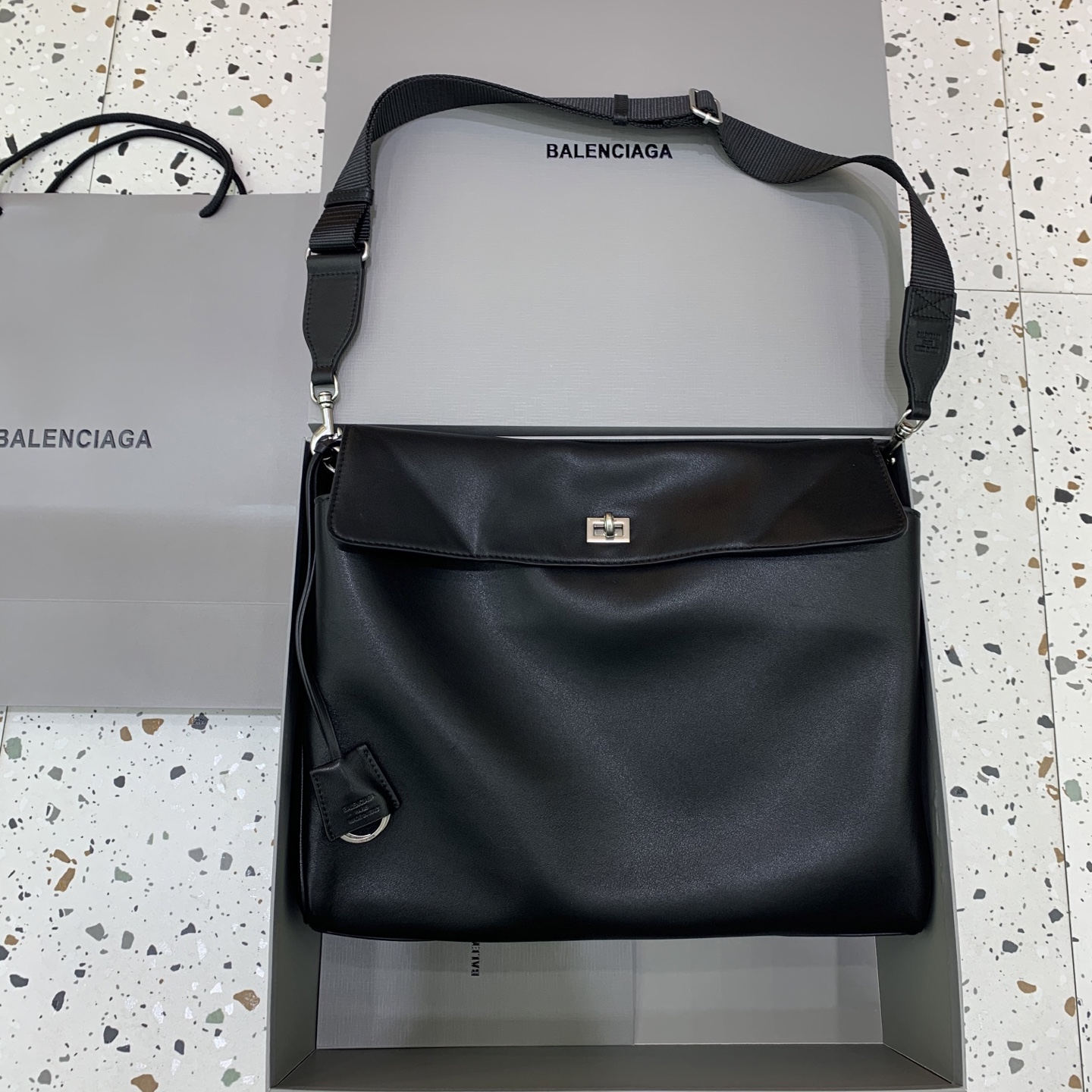 Balenciaga Men’s Rodeo Messenger Bag in Black | Balenciaga US