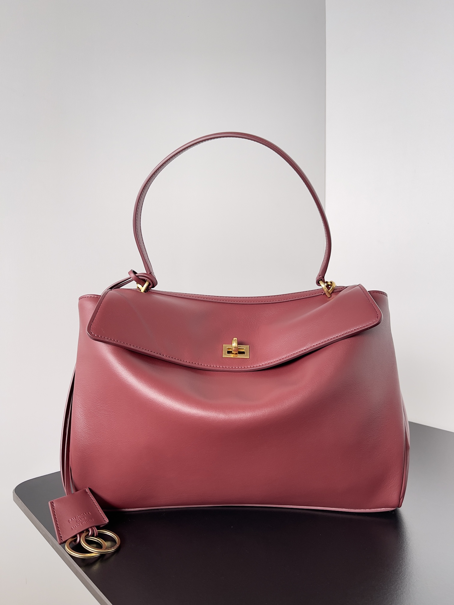 Balenciaga Women’s Rodeo Handbag Medium in Burgundy |