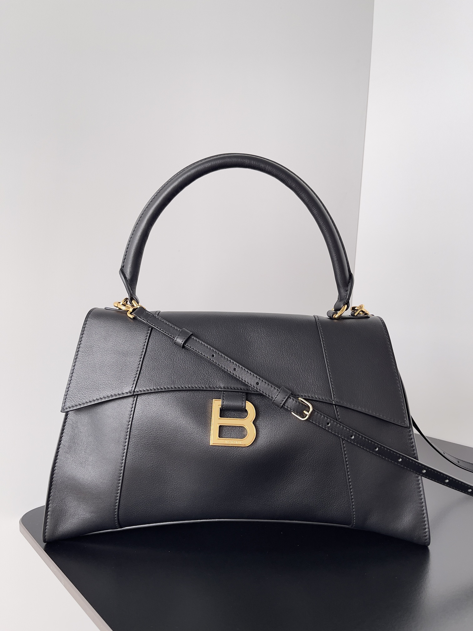 Balenciaga Women’s Hourglass Handbag Xs in Black | Balenciaga US