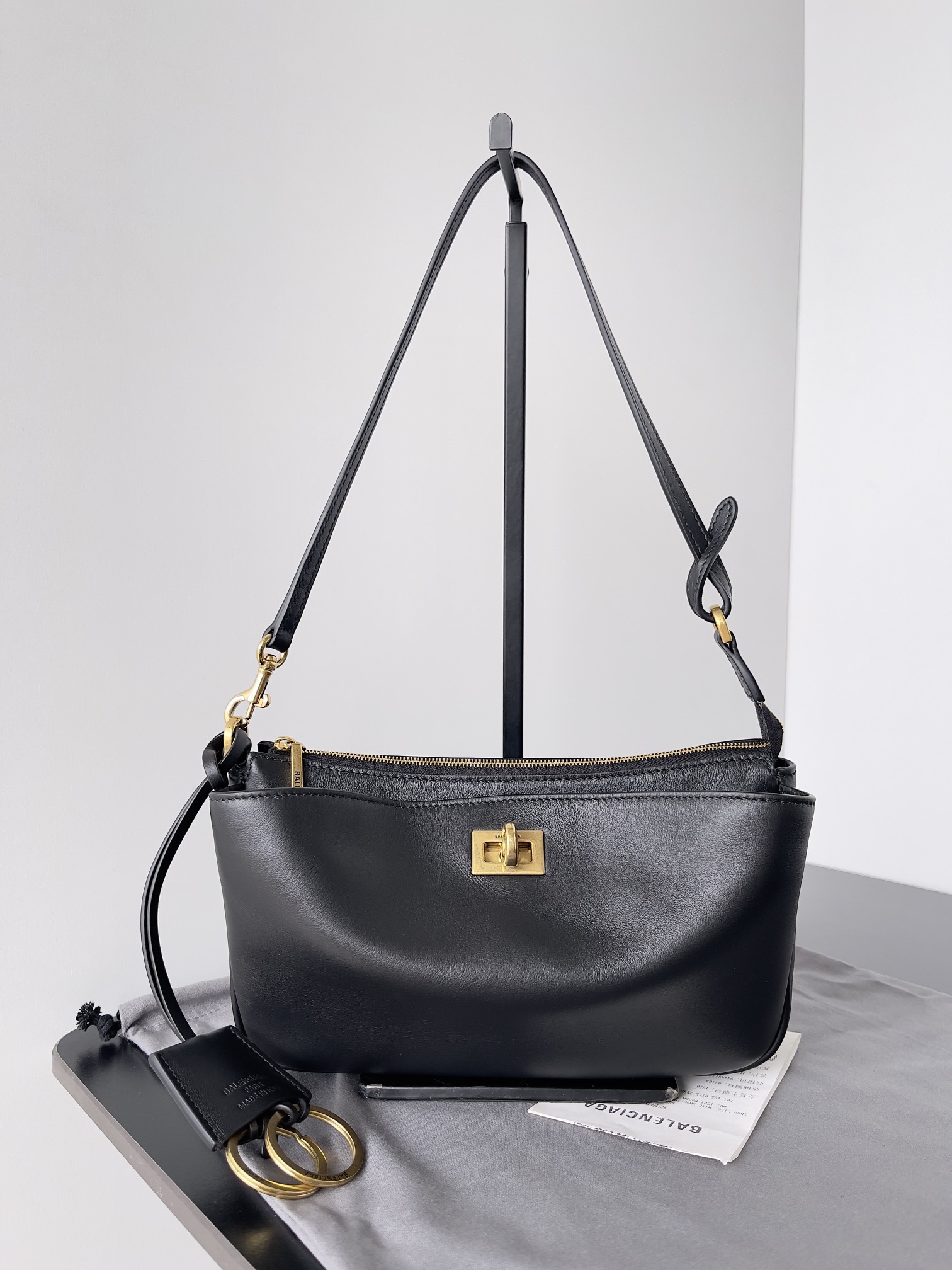 Balenciaga Rodeo Shoulder Bag | Black |