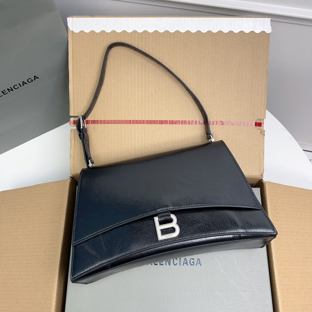 Balenciaga Crush Sling Bag M – Balenciaga – Leather – Black