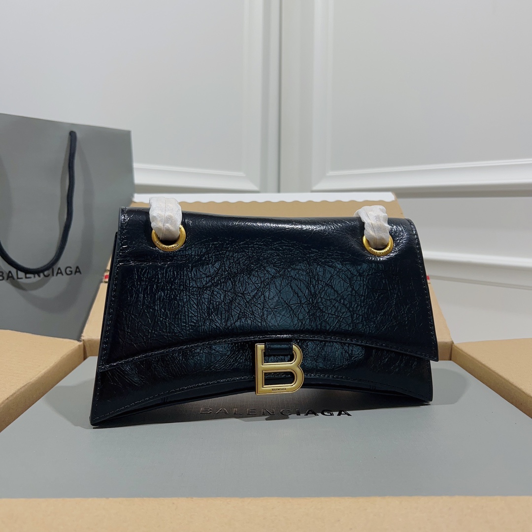 Balenciaga Small Crush Shoulder Bag | Black |