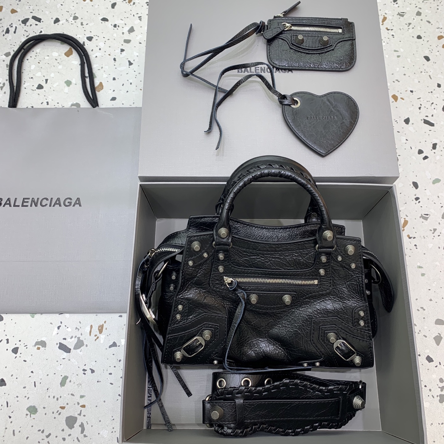 Balenciaga Balenciaga Neo Cagole City Handbag In Black