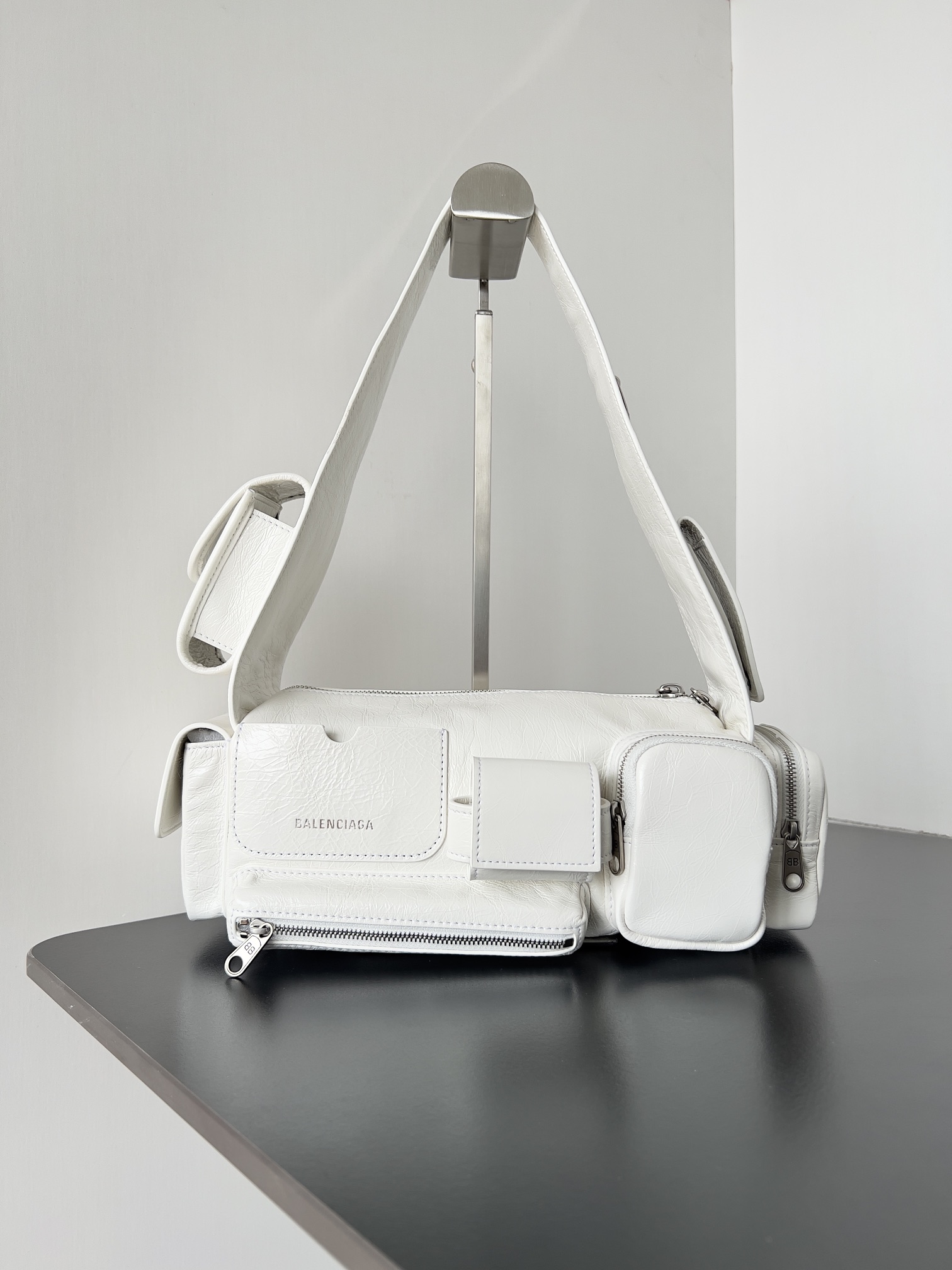 Balenciaga Leather handbag Balenciaga White in Leather –