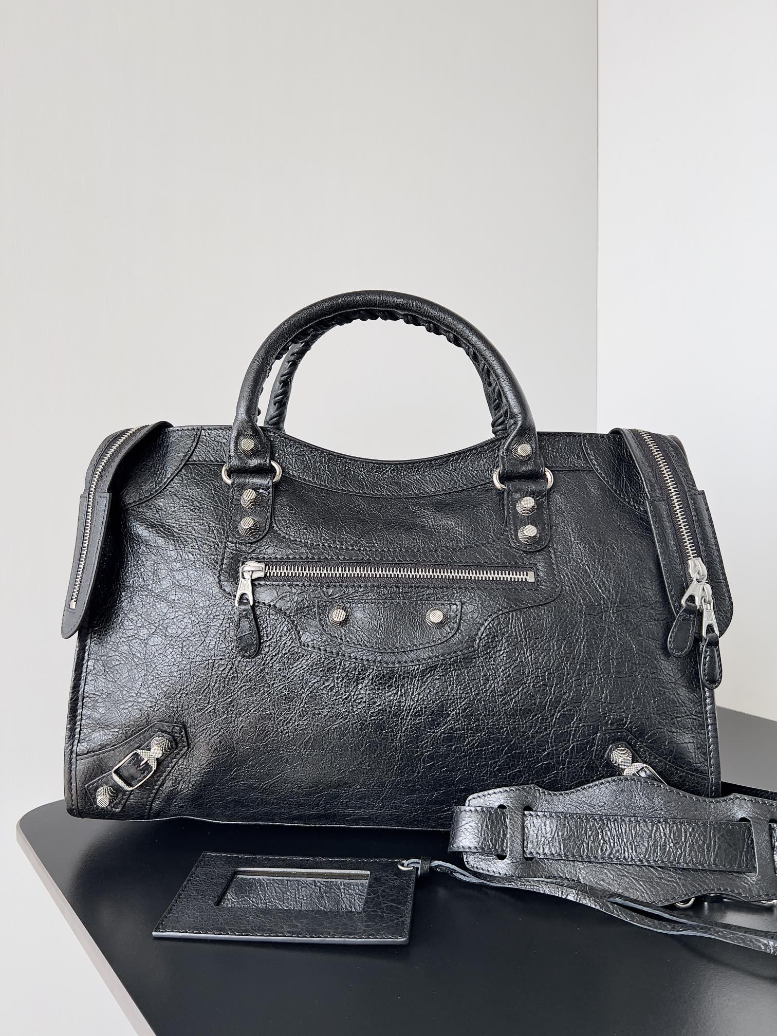 Balenciaga – Medium Le City Arena Lamb bag – Black | eBay