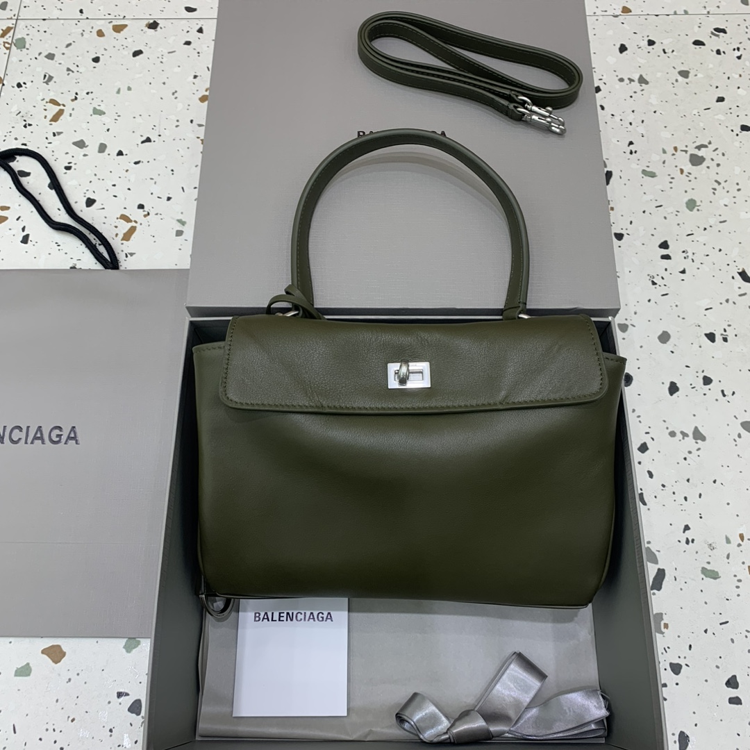 Balenciaga Rodeo mini – VOUGE Balenciaga 00688