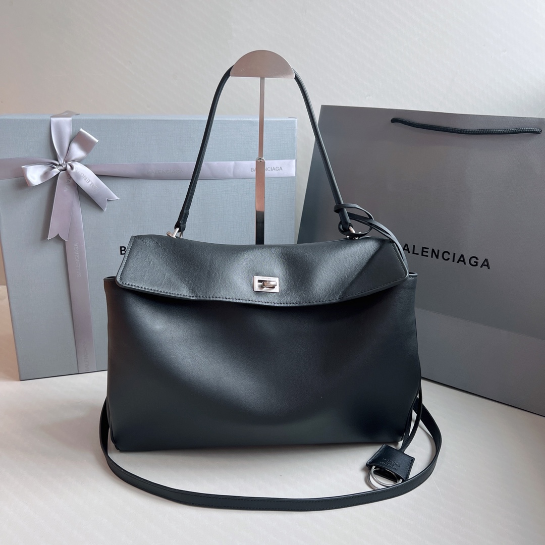 Balenciaga Women’s Rodeo Handbag Large in Black | Balenciaga