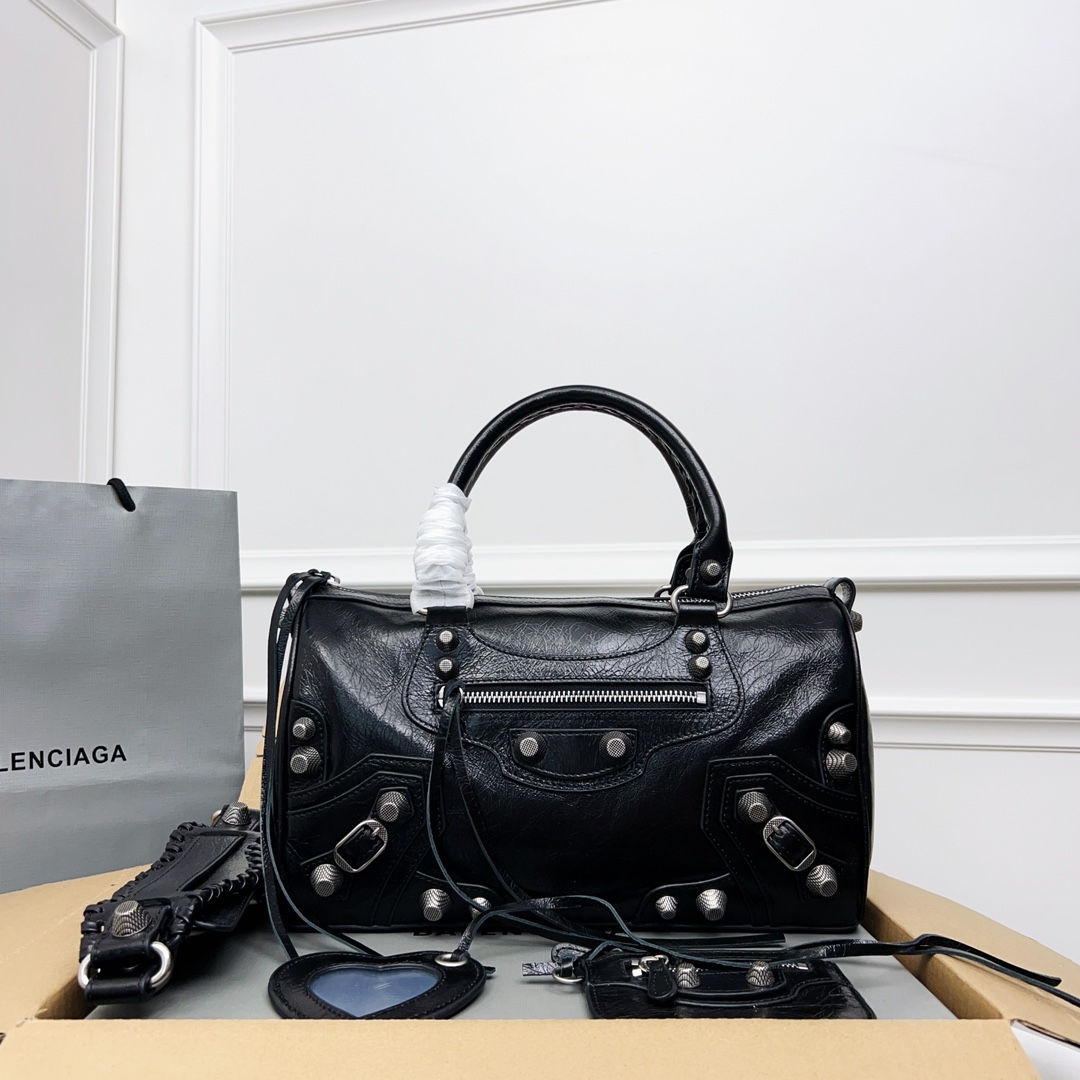 Balenciaga 2023 Le Cagole Medium Duffle Bag – Black Handle Bags, Handbags – BAL288493