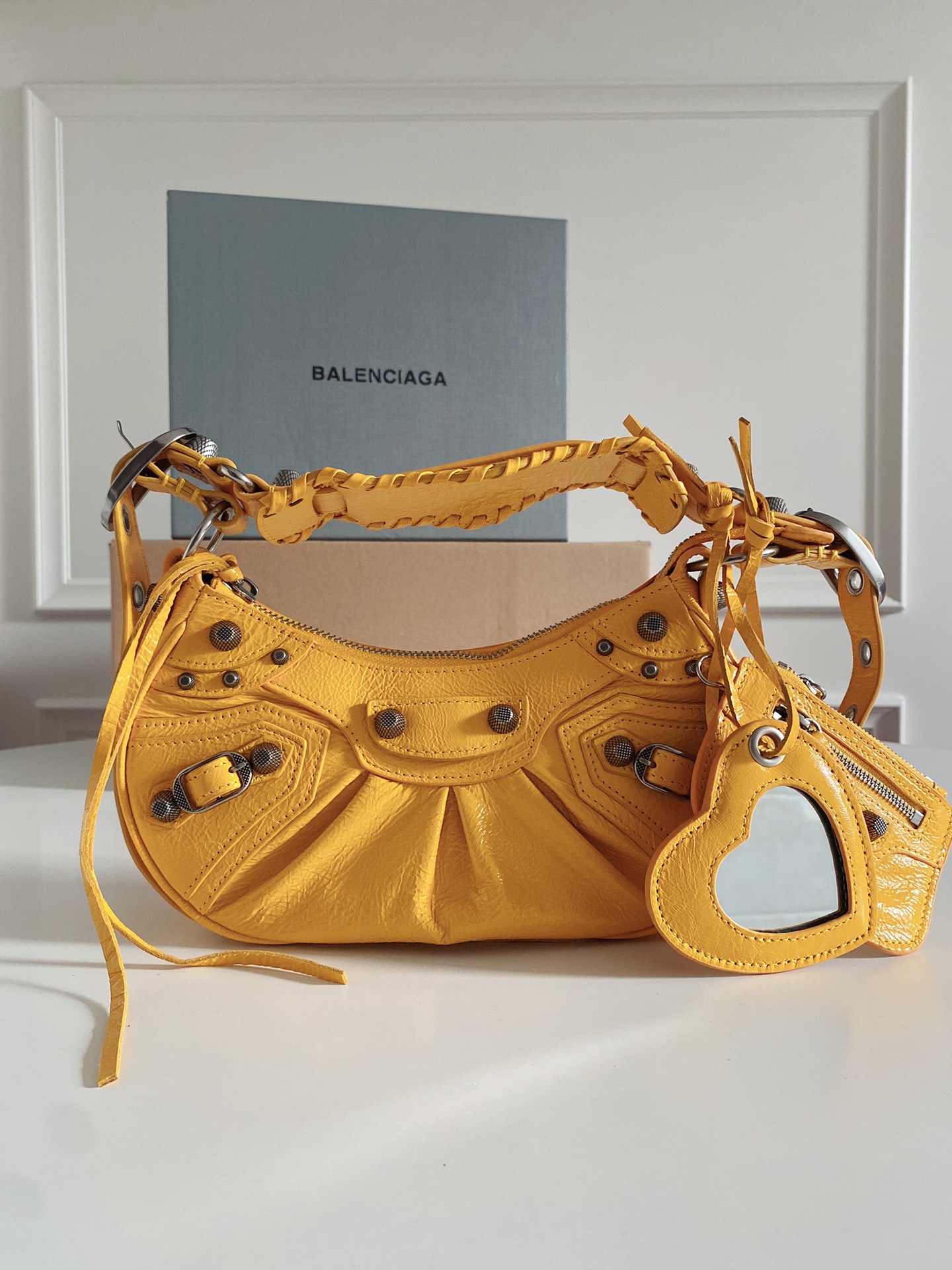 Balenciaga Le Cagole XS shoulder bag for Women YELLOW
