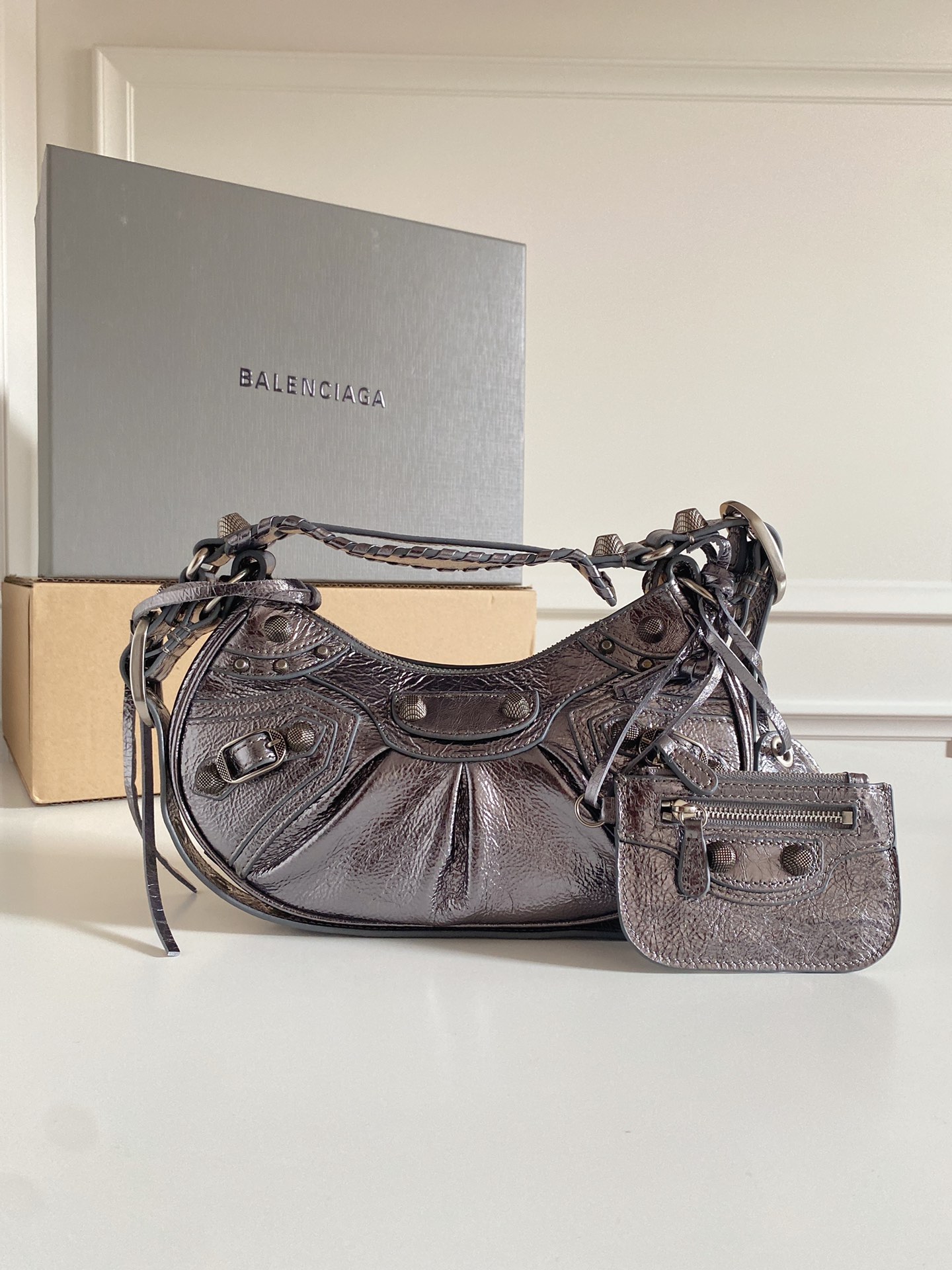 BALENCIAGA Metallic Agneau Arena Le Cagole Shoulder Bag XS Silver 1668442