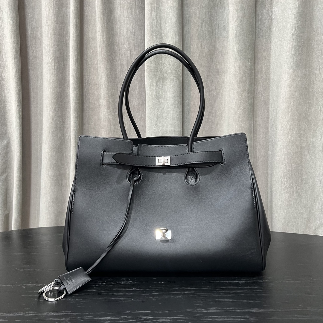 BALENCIAGA Smooth Calfskin Medium Bel Air Carry All Bag