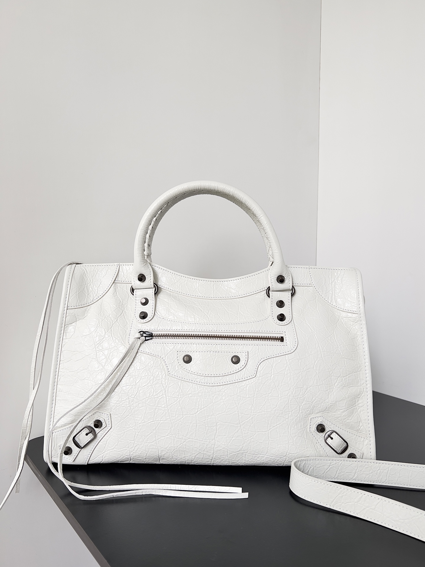 BALENCIAGA Le City Medium White Leather Shoulder Bag
