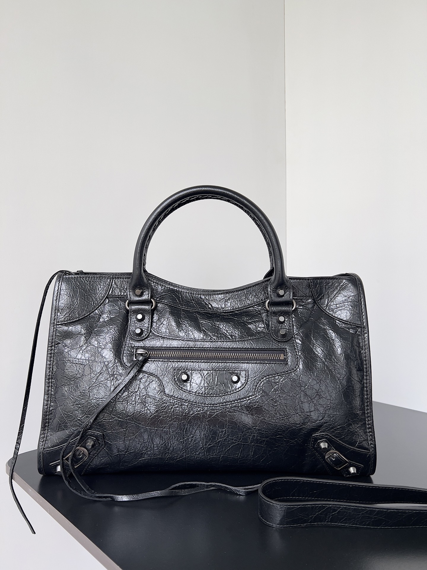 Balenciaga Le City Bag Large in Black | Balenciaga US