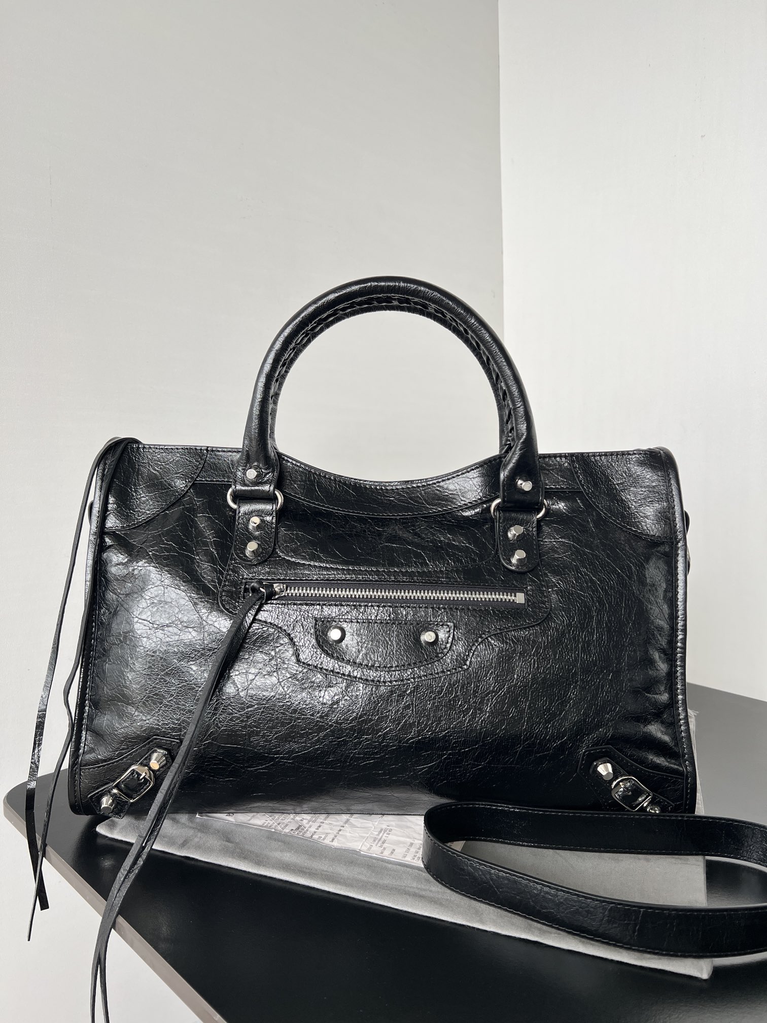 Balenciaga Le City Charm Heart in Black/green | Balenciaga US