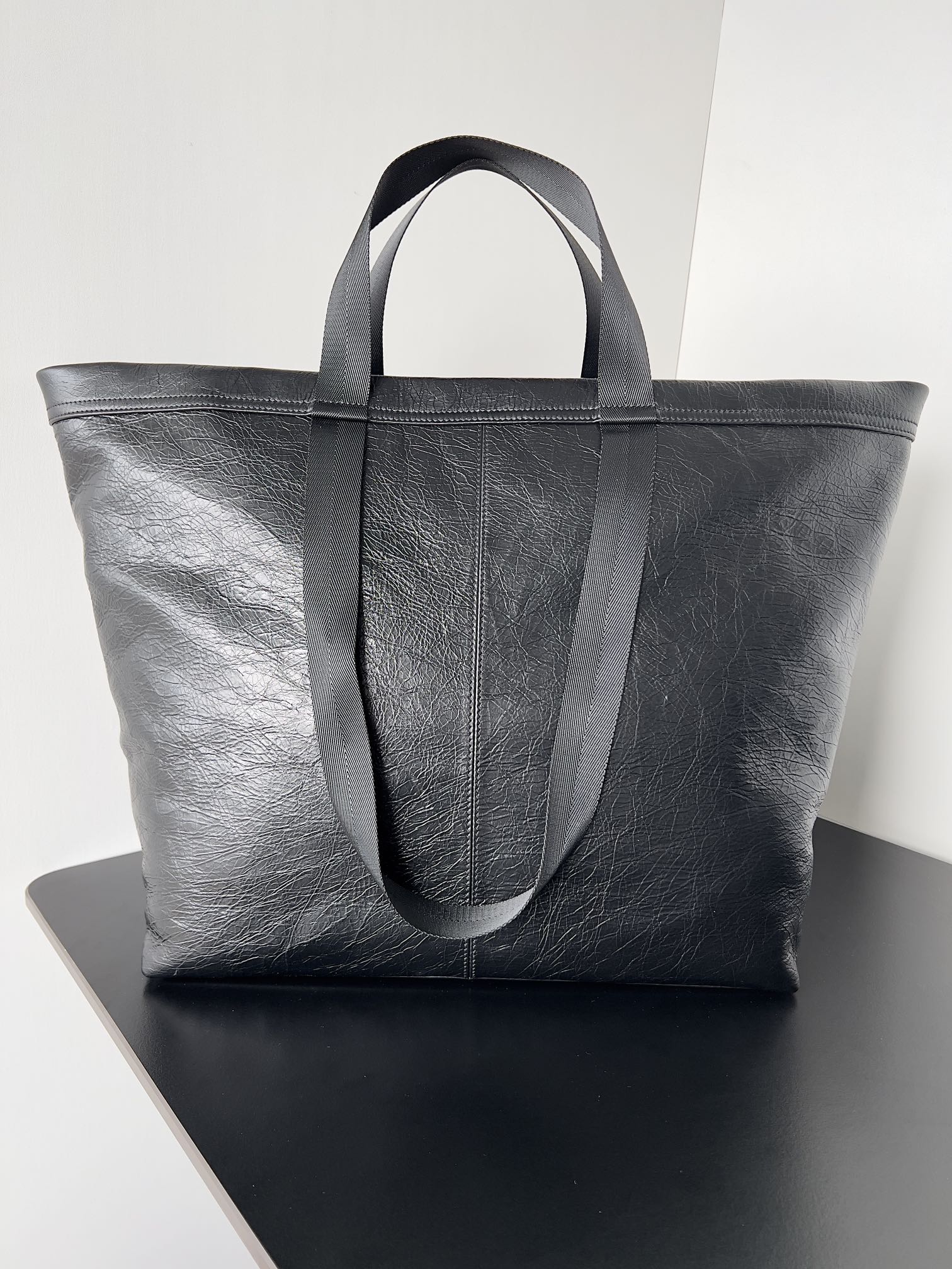 Balenciaga Black Arena Extra Large Shopper Tote – Black