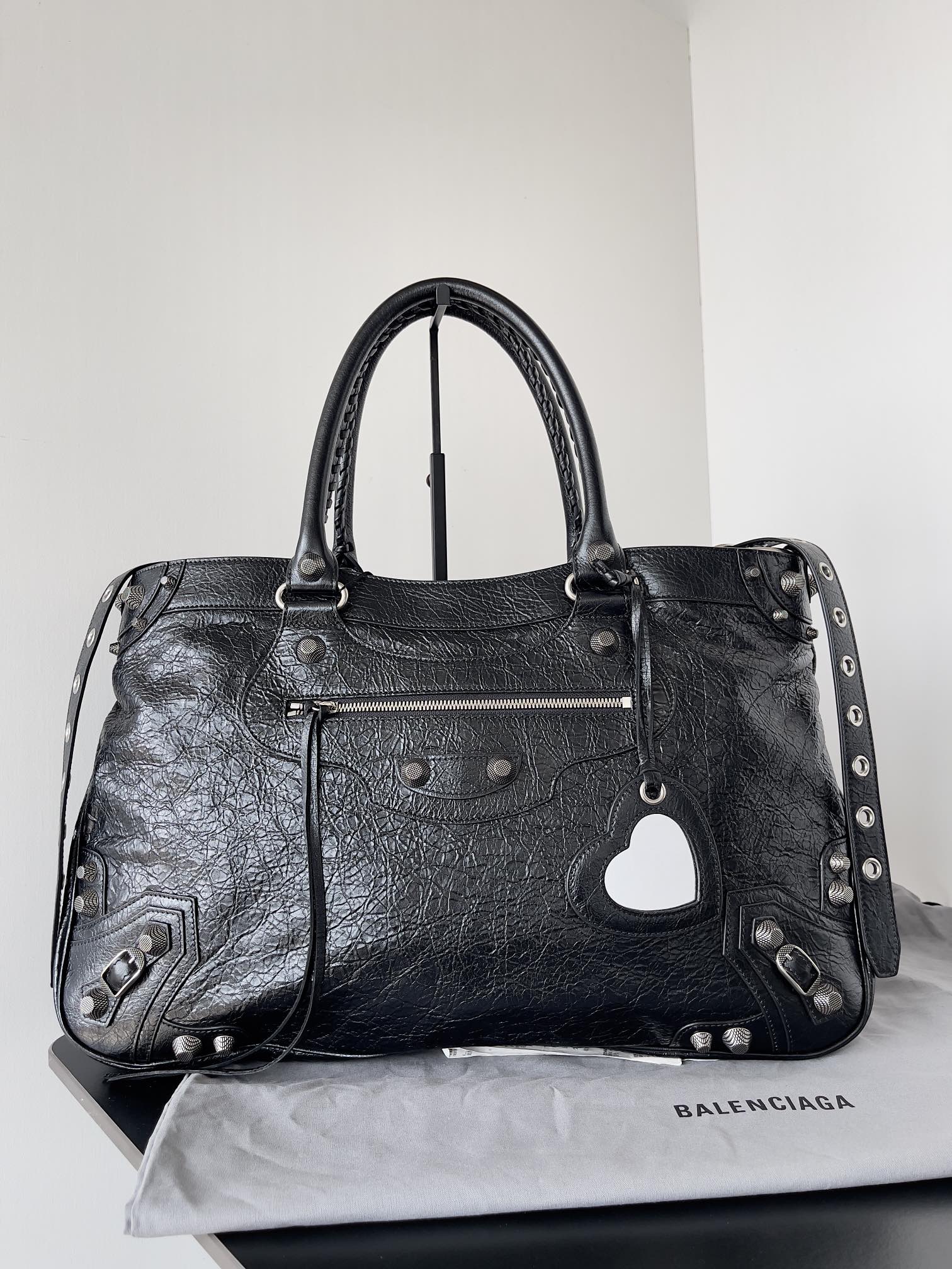 Balenciaga Le City Bag Large in Black | Balenciaga US