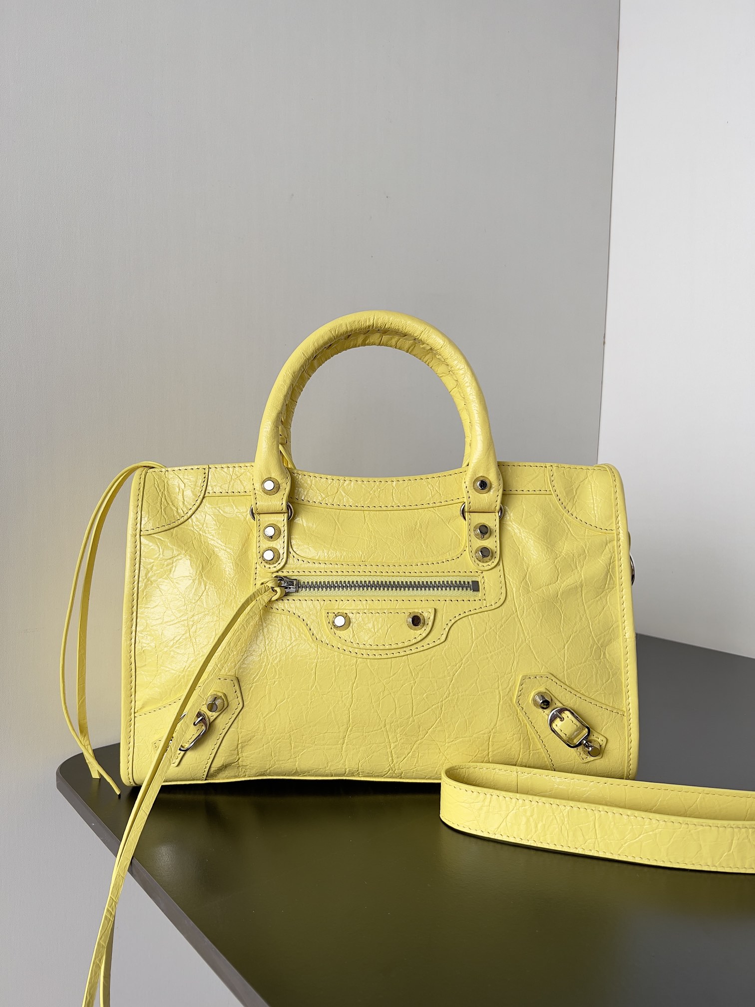 Balenciaga Le City Small leather shoulder bag in yellow – Balenciaga