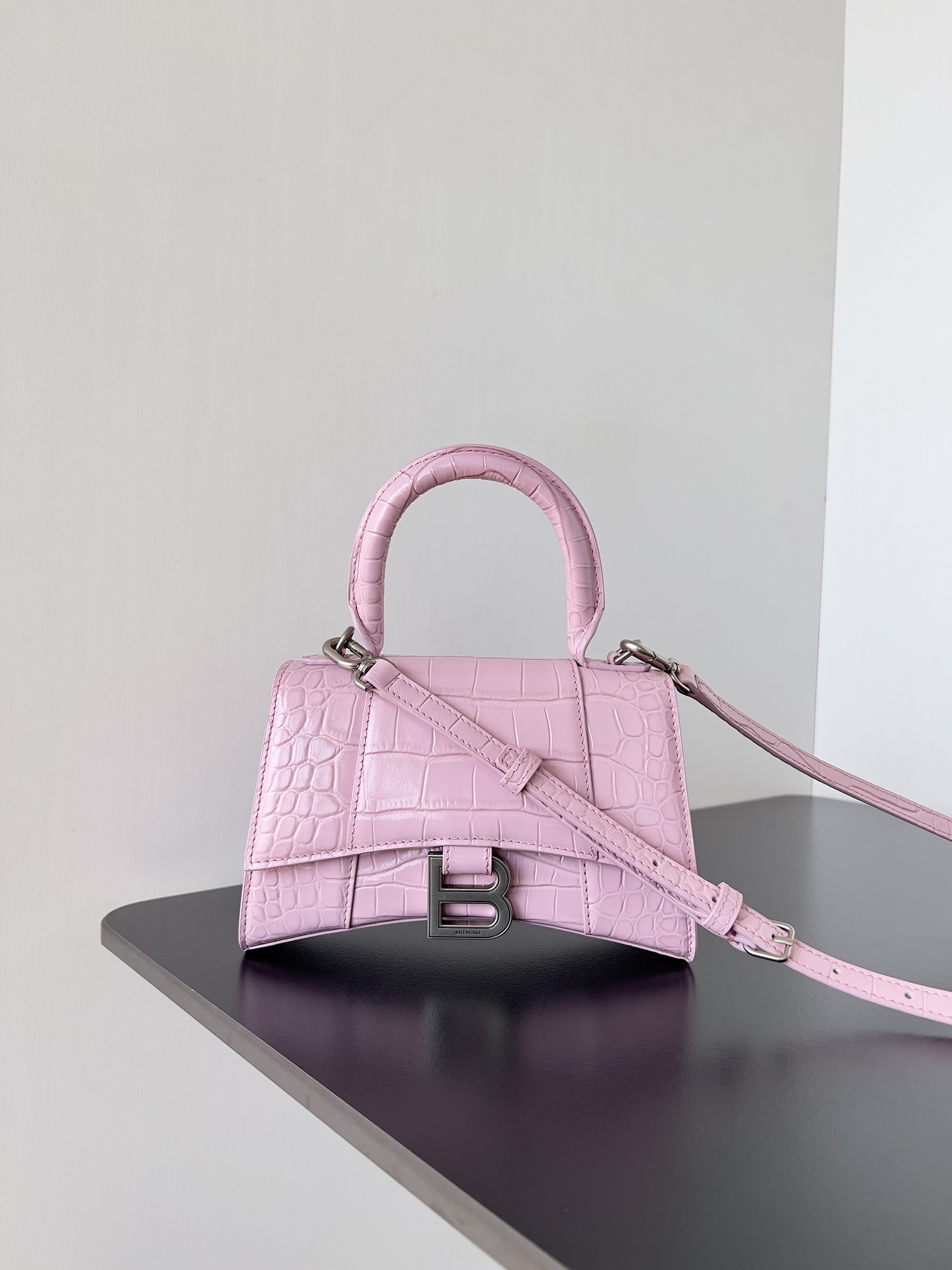 Balenciaga – Small Hourglass embossed leather bag – Powder Pink | eBay