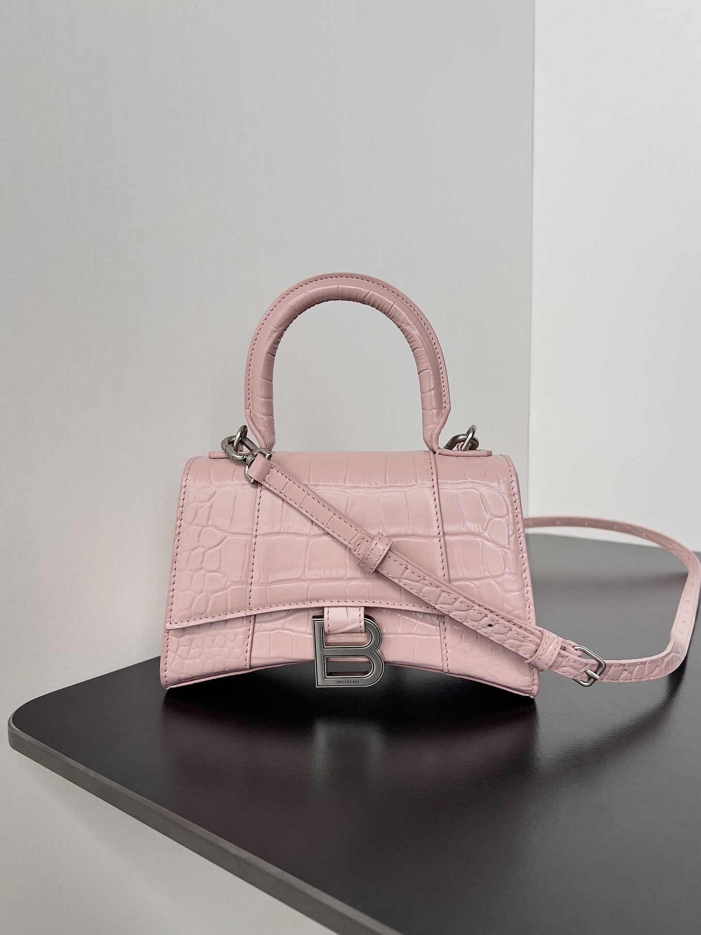 Balenciaga Leather Hourglass Small – Neutrals Handle Bags,