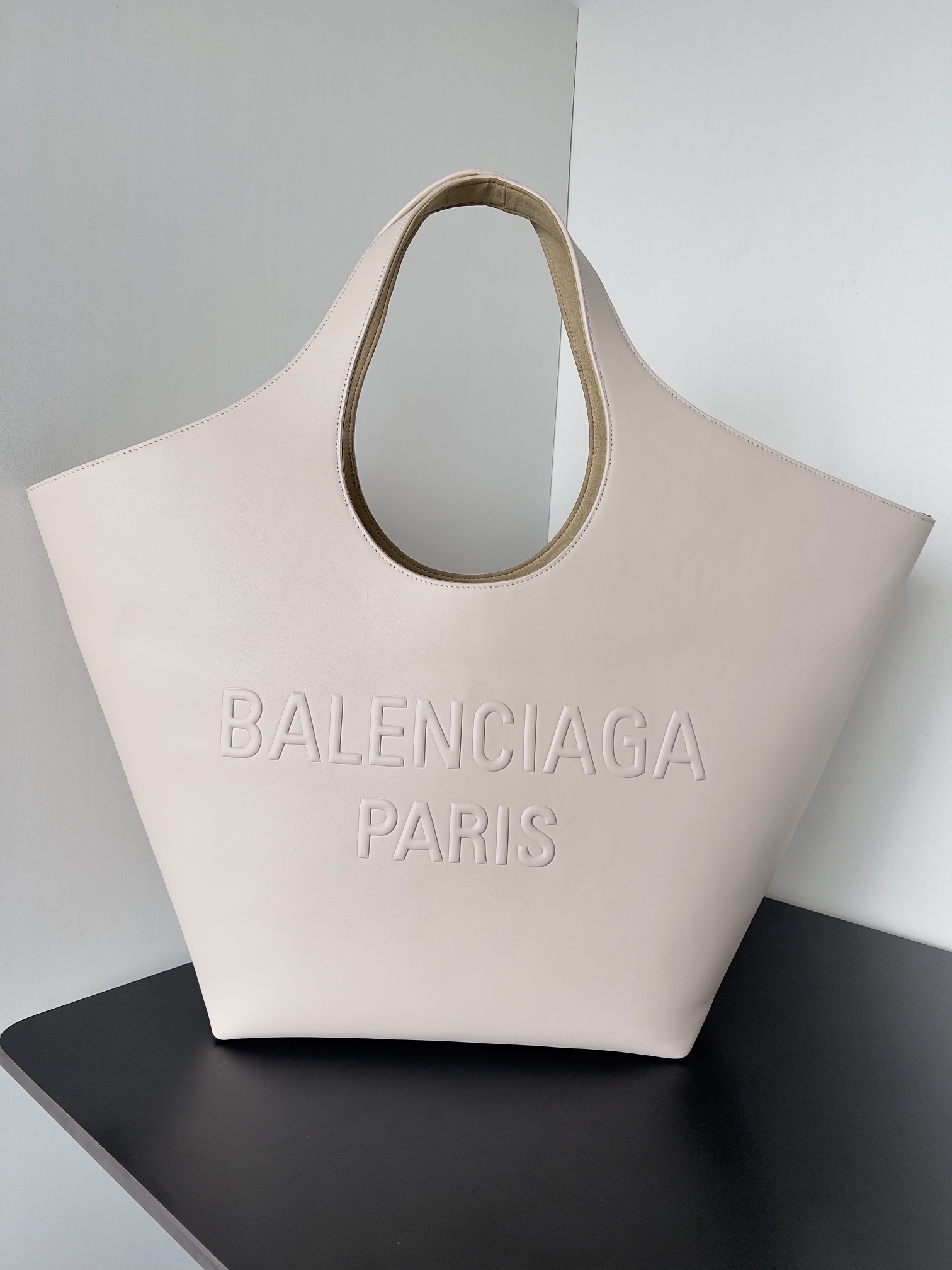 Balenciaga Medium Mary Kate Bag In Nacre in Ivory