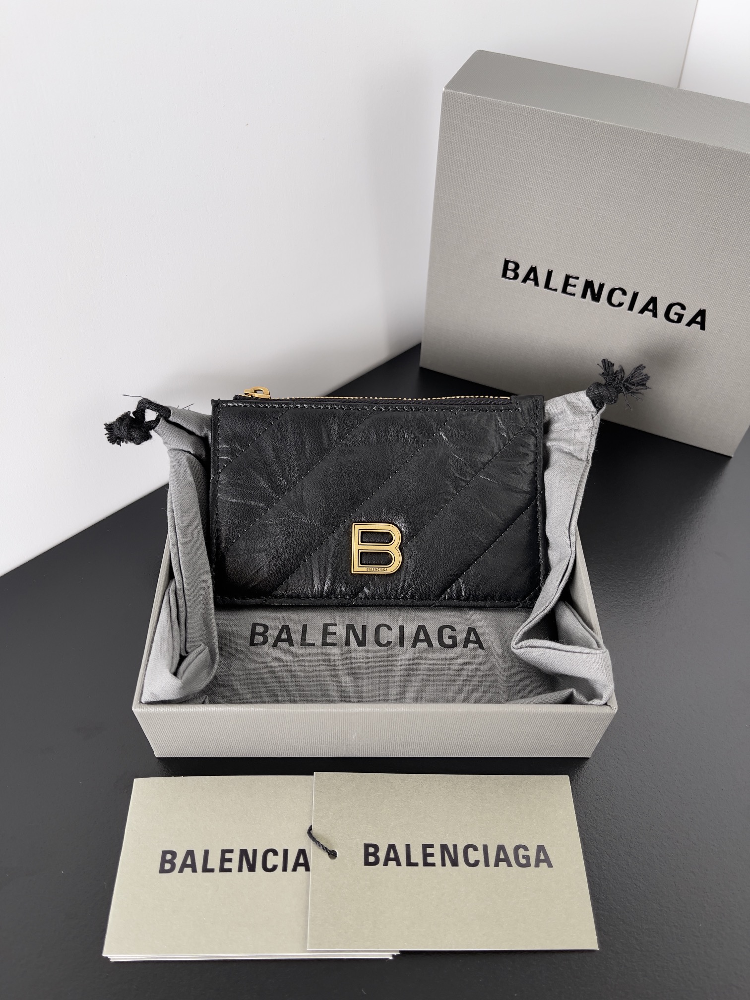 Balenciaga Crushed Quilted Card Holder | Black
