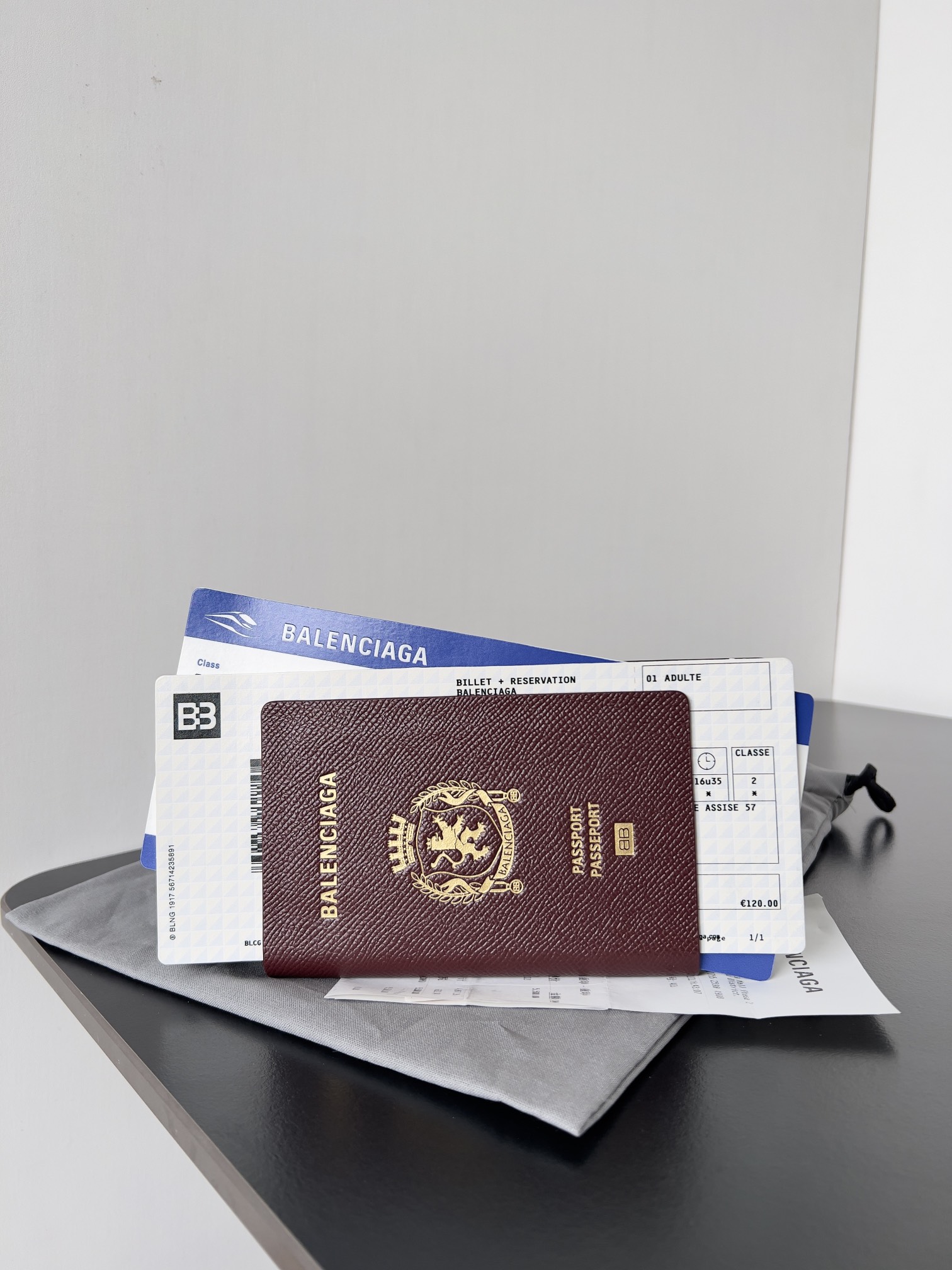 Balenciaga Passport Wallet Leather Bifold Wallet –