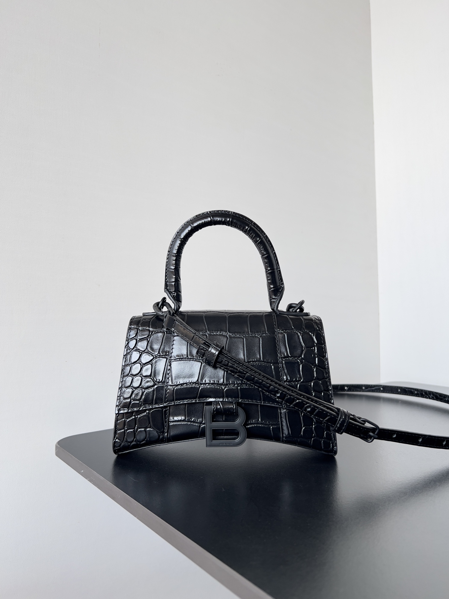 Balenciaga Hourglass XS Top Handle Bag – Black Handle