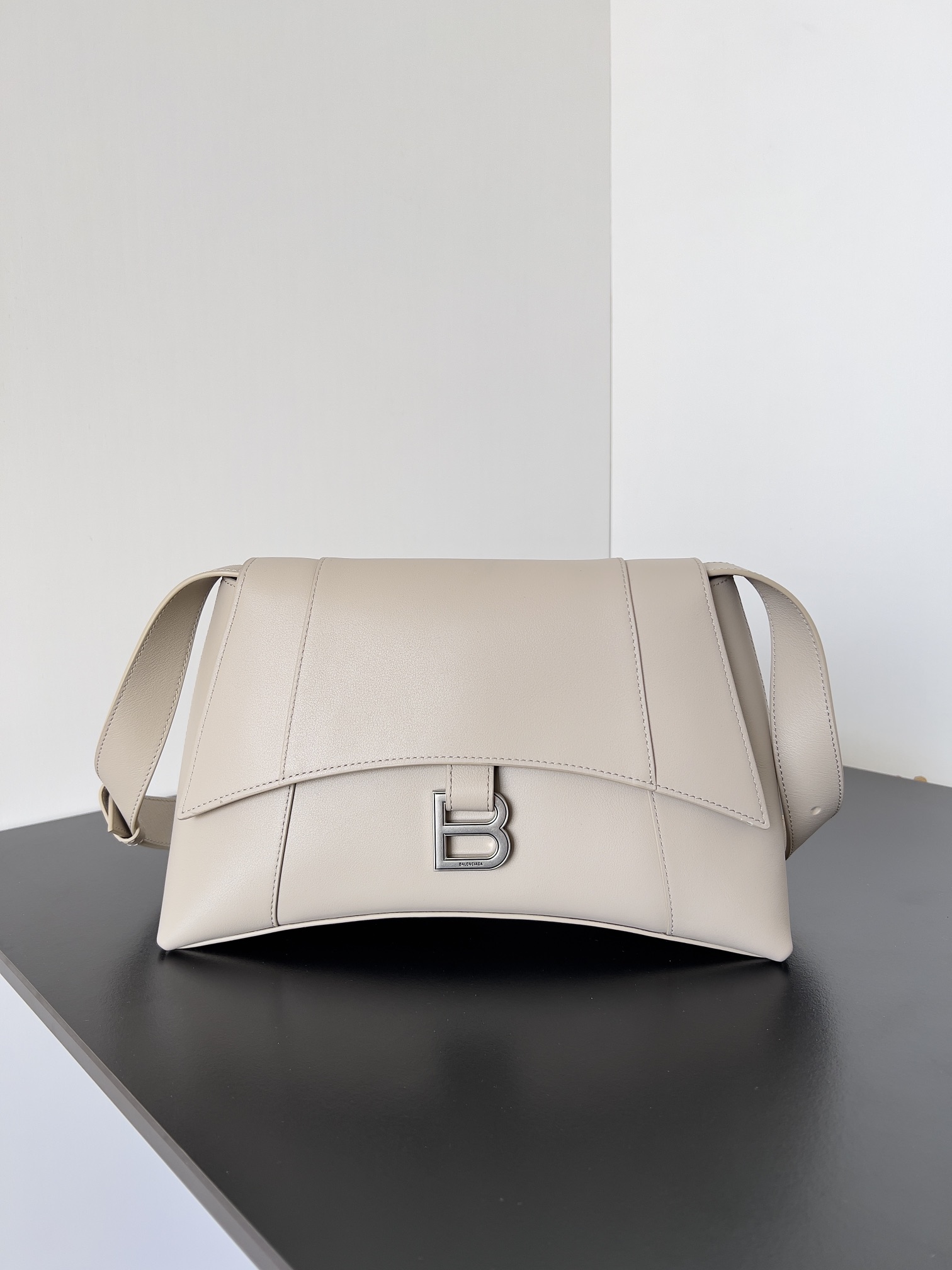 BALENCIAGA Semi Shiny Smooth Calfskin Small