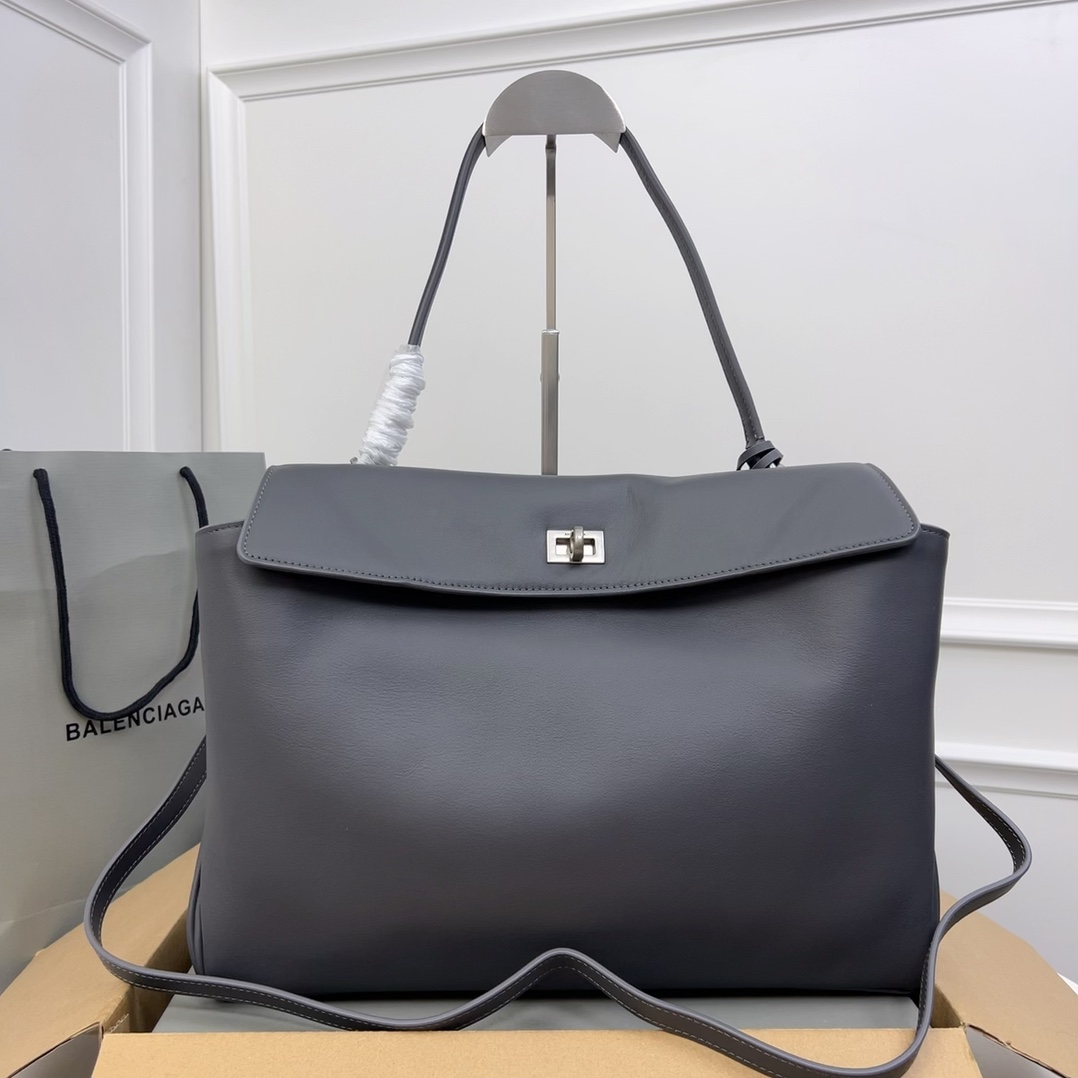 BALENCIAGA Natural Smooth Calfskin Medium Rodeo Top black