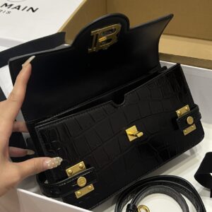 BALMAIN  0079