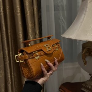 BALMAIN  0119