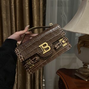 BALMAIN  0239
