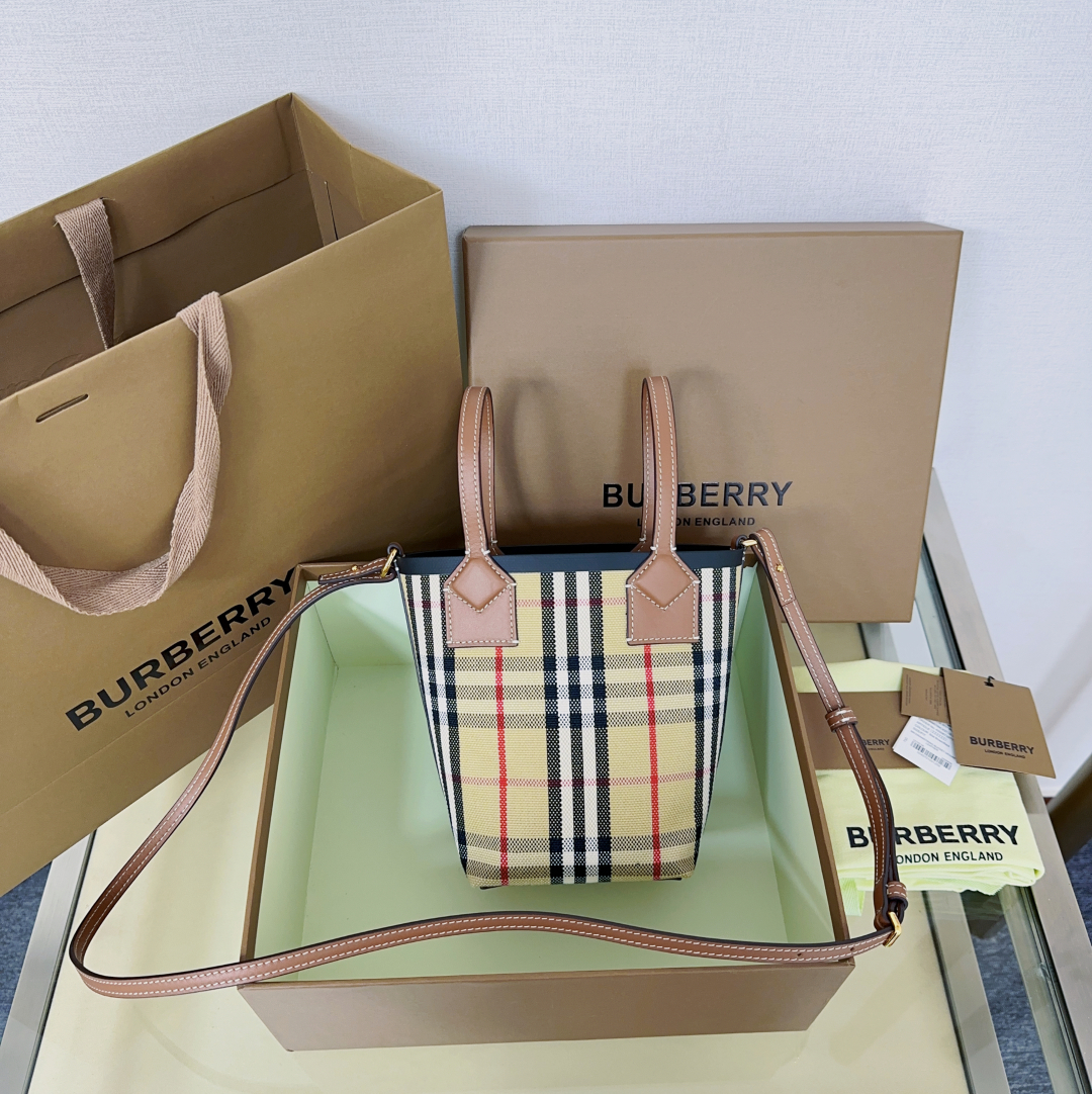 Burberry Mini London Tote and Crossbody Bag 8070461 BURBERRY  000013