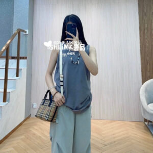 BURBERRY  00049