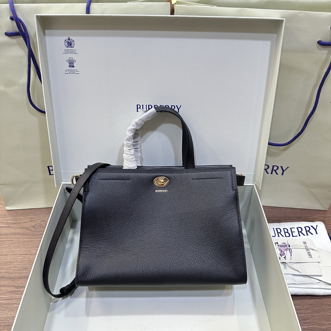 Burberry Structured Black Shoulder Bag With Gold-Tone BURBERRY  00139