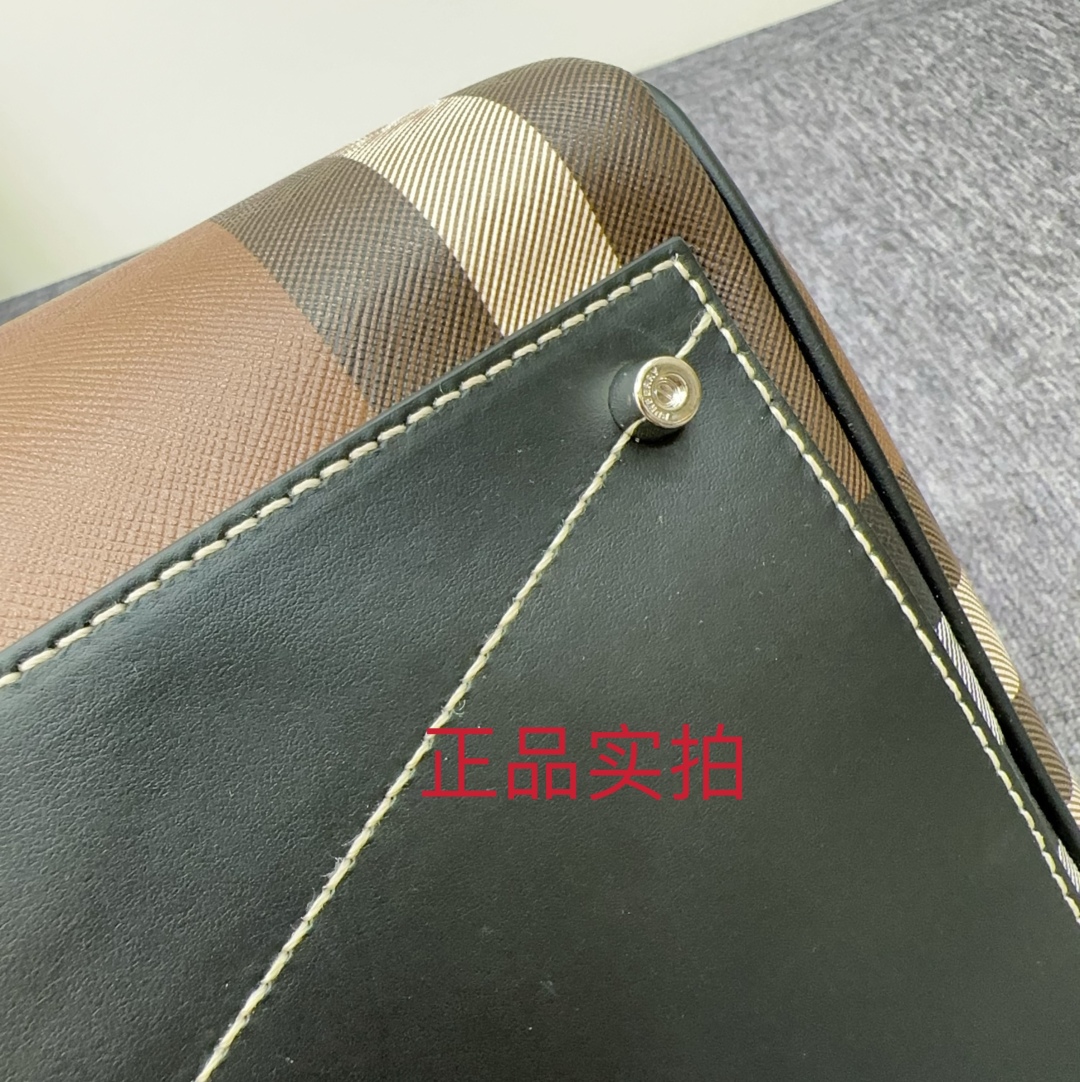 Burberry  00148