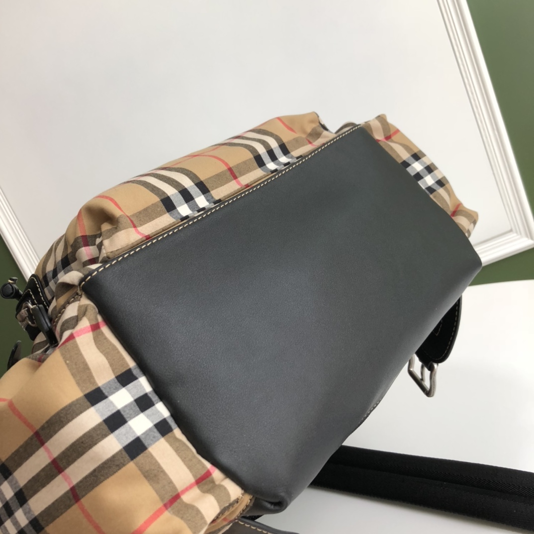 Burberry 00249