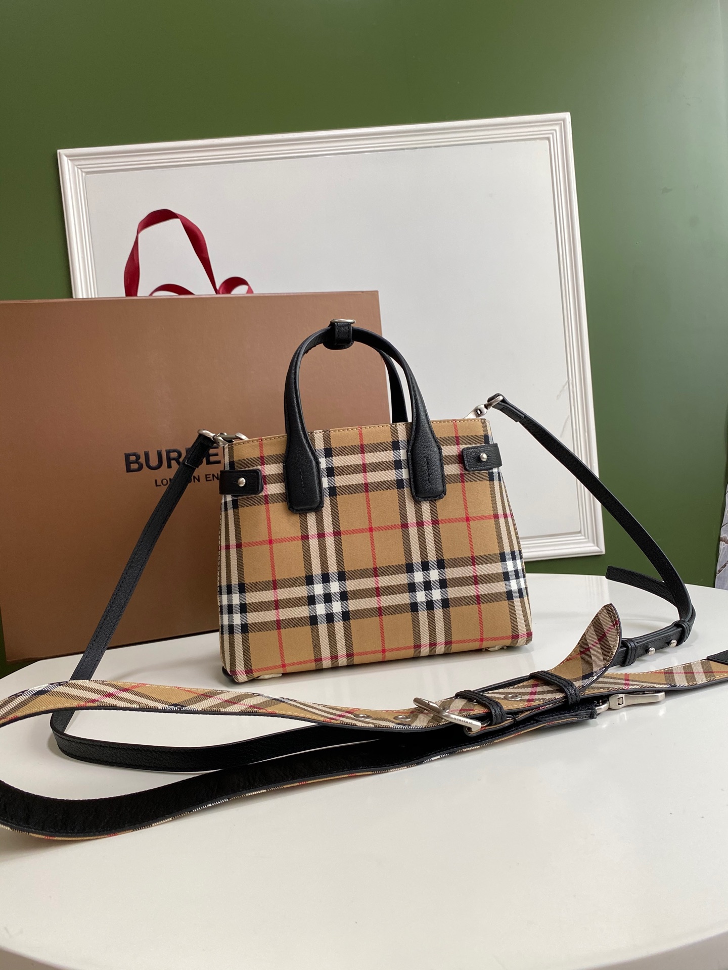 Burberry Banner Tote 4076953 Women’s Leather,Canvas Handbag,Shoulde… BF5768