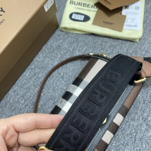Burberry 004010