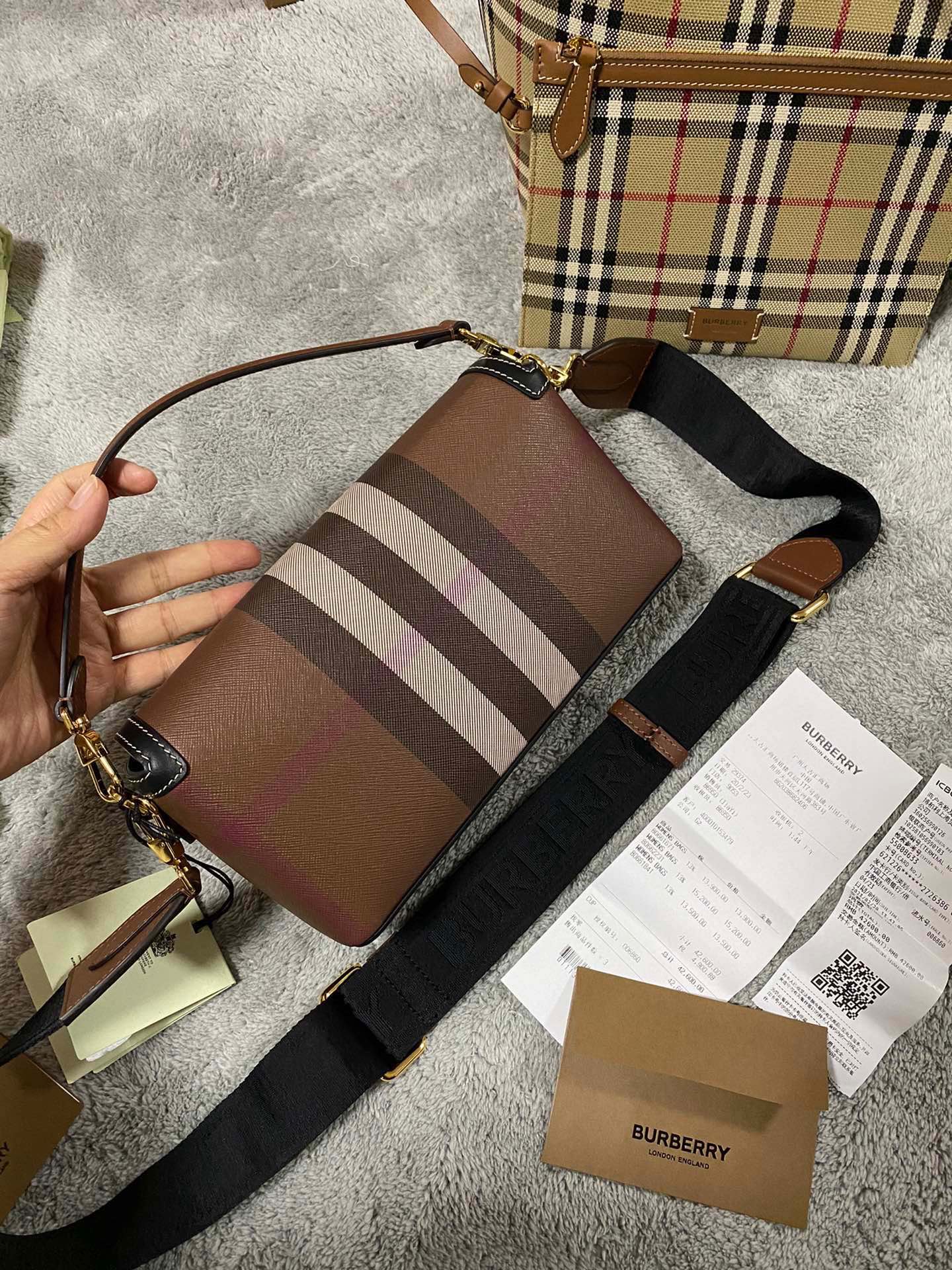 Burberry Note Leather Crossbody Bag | Brown