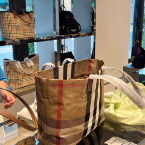 Burberry 00469