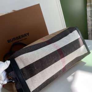 Burberry 00479