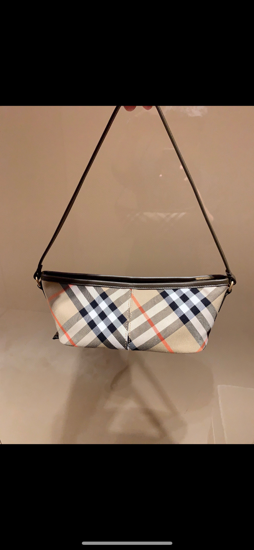 Burberry Check shoulder bag in beige – Burberry